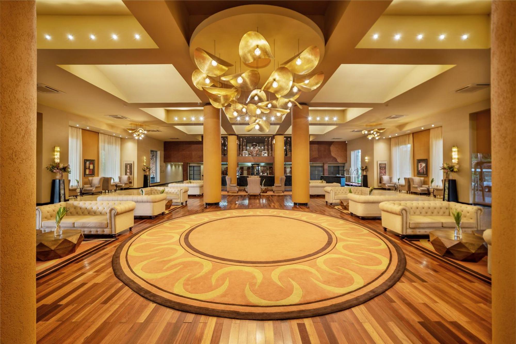 Speke Resort And Conference Center Kampala Exteriör bild