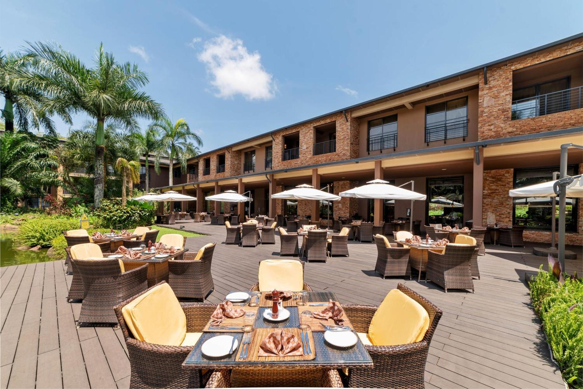 Speke Resort And Conference Center Kampala Exteriör bild